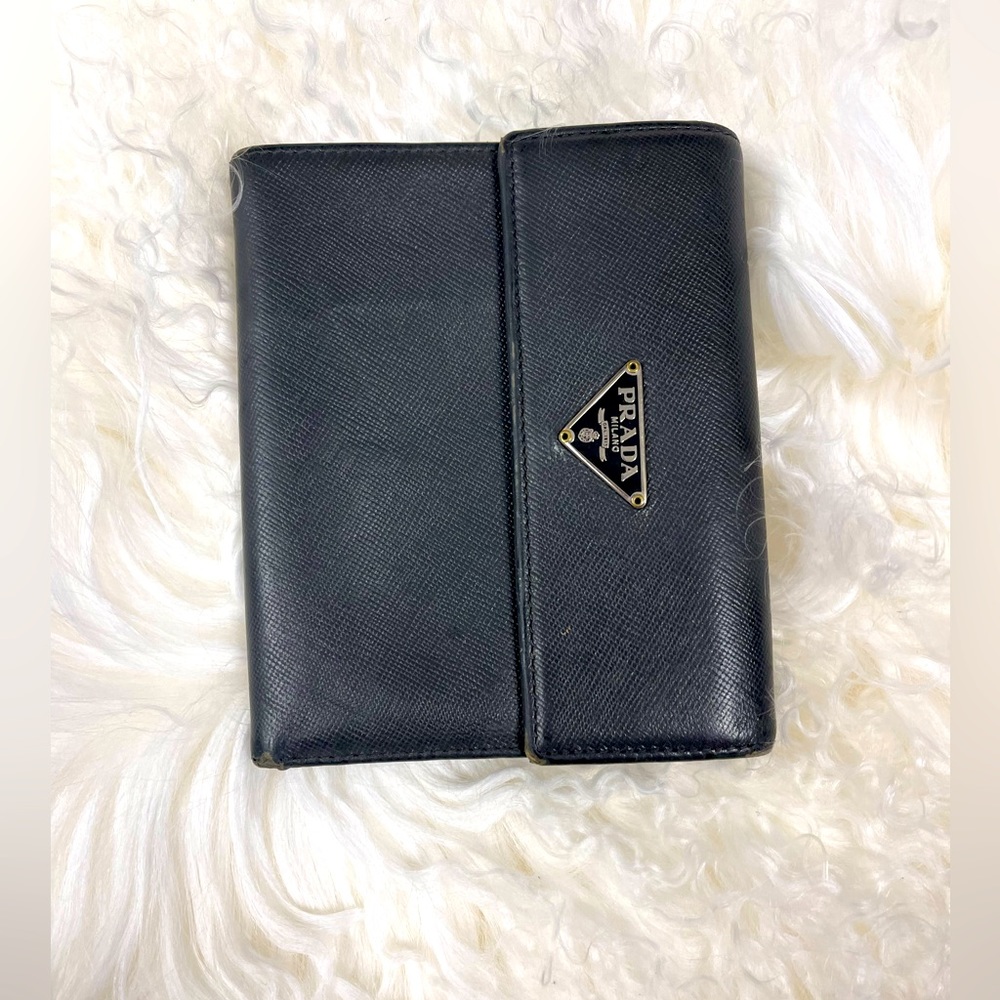 Prada medium wallet